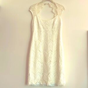 CACHE Ivory Off White Floral Lace Scoop Neck Sleeveless Mini Dress Size 8